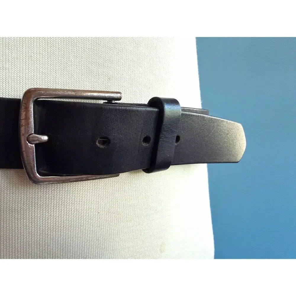 GAP Distressed Black Leather Belt Mens sz 36